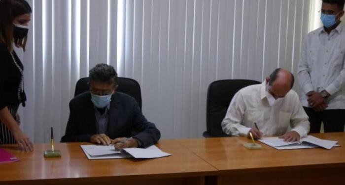Firman contrato editorial para eternizar la memoria histórica de la diplomacia cubana