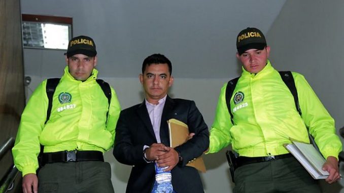 Fue absuelto Ariel Ortega, simpatizante de Uribe que amenazó a varios periodistas con las AUC
