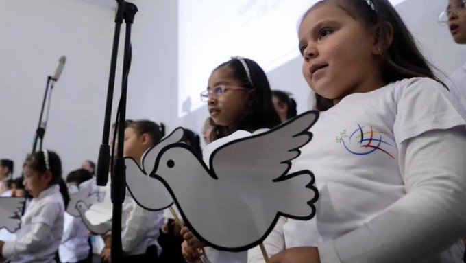 Crean coro con hijos de firmantes de la paz