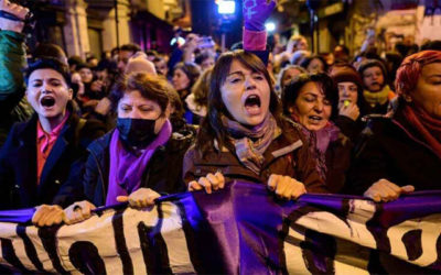 Detenidas decenas de mujeres en Türkiye tras marcha contra violencia