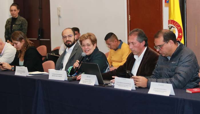 Se construirá cifra unificada para el salario mínimo entre centrales sindicales, empresarios y gobierno