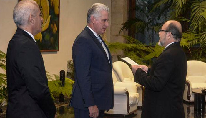 Presidente de Cuba recibió cartas credenciales de 10 embajadores