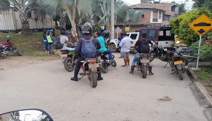 Las protestas en Viotá, Cundinamarca, continúan en el segundo día de bloqueos