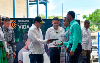 San Andrés, la primera zona de Colombia en tener un computador por estudiante, dijo Presidente Petro