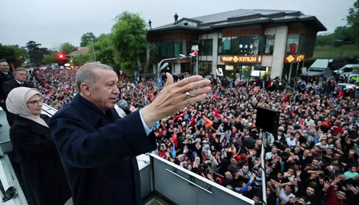Erdogan gana segunda vuelta de presidenciales en Türkiye