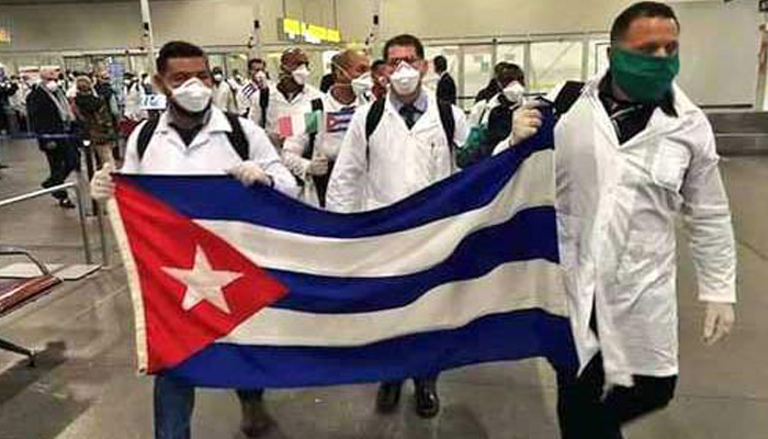Defiende Díaz-Canel colaboración médica cubana ante calumnias de EEUU