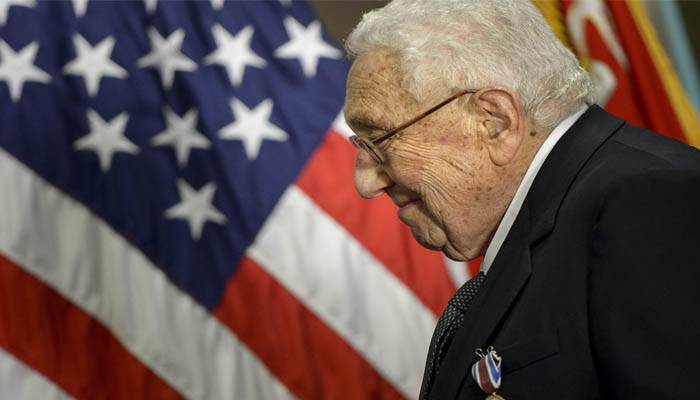 Murió Henry Kissinger: el genocida encubierto