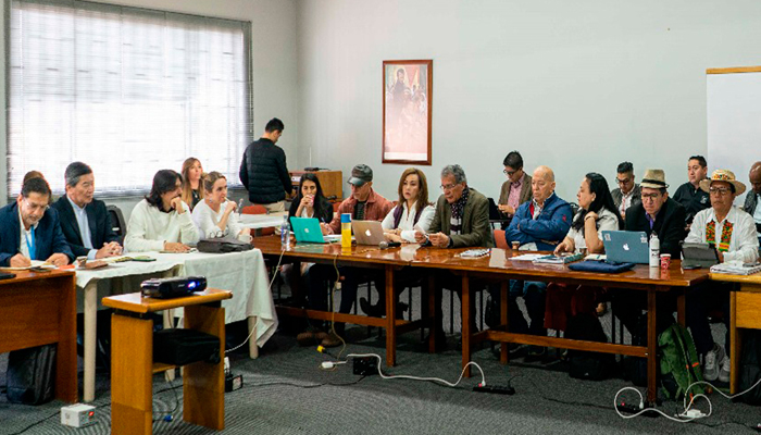 Mesa de Paz con EMC-FARC acuerda fortalecer participación de organizaciones sociales y campesinas