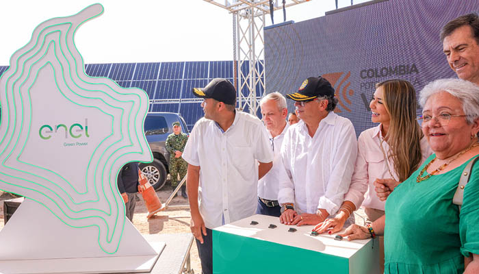 Convertir la región norte en experimento para generar energía limpia, propuso el presidente Petro