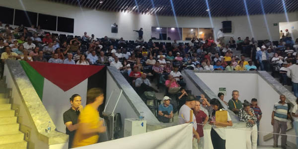 Documento central de la Asamblea contra la amenza golpista