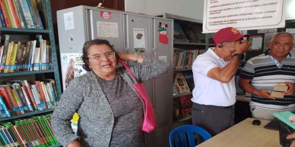 Comunidad del cañón del Combeima recibe radios de comunicación