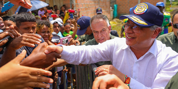 Sustituir cultivos ilícitos implica iniciar proyectos agroindustriales en territorios excluidos: presidente Petro