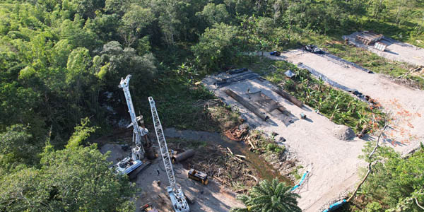Gobierno del Cambio inició construcción de puente sobre el río Caquetá