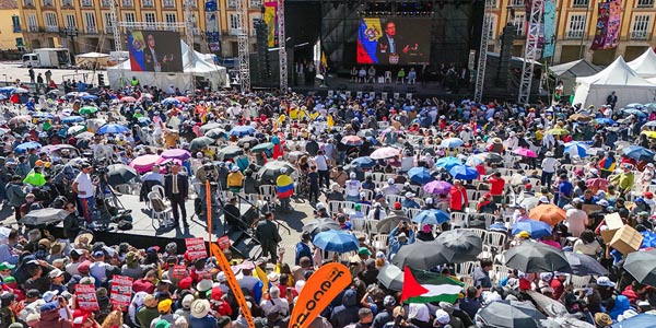 “Lo que deberíamos estar discutiendo es cómo se reduce la edad para pensionarse”: presidente Petro