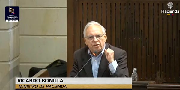 Gobierno expedirá por decreto el Presupuesto General de la Nación de 2025, dice presidente Petro
