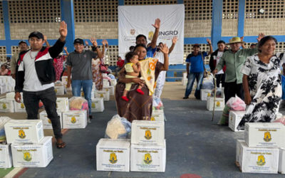Entregan ayudas humanitarias a afectados por ola invernal en La Guajira