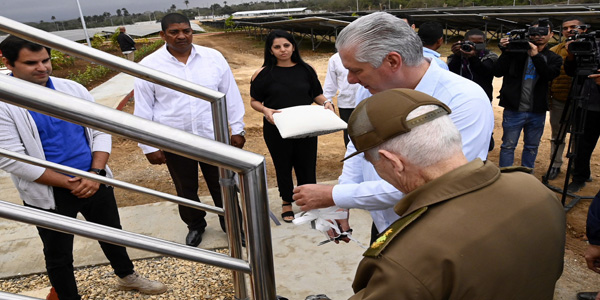 Presidente de Cuba inaugura importante parque solar fotovoltaico