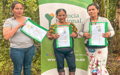 En conmemoración del Día Internacional de la Mujer, mil campesinas reciben títulos de propiedad