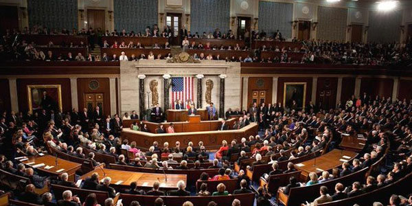 En Senado de EEUU buscan poner freno a Trump con los aranceles