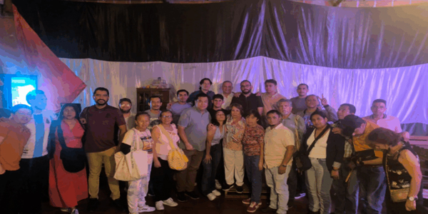 Homenaje a Aída Avella