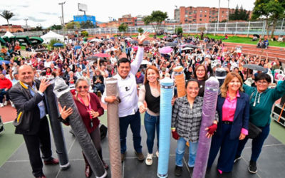 Prosperidad Social entrega 1.373 millones de pesos en tela para fortalecer la economía popular en Bogotá
