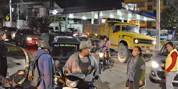 Sindical campesina rechaza gasolinazo de Rodrigo Paz en Bolivia y exige derogar decreto