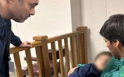 Estados Unidos: juez federal ordena al ICE liberar a niño de 5 años y a su padre