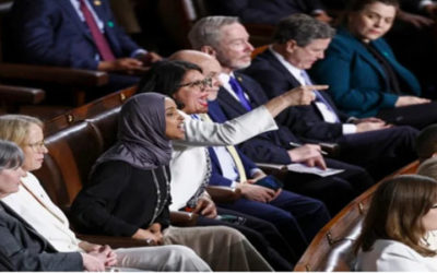 Legisladores demócratas expresaron su rechazo a Trump durante discurso ante el Congreso