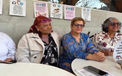 Las mujeres del mundo con Cuba