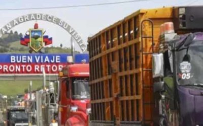 Ecuador eleva aranceles a Colombia alegando seguridad fronteriza