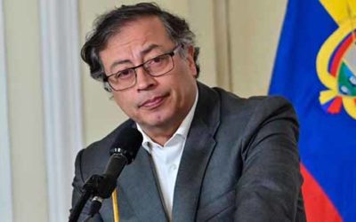 Presidente Petro ordena regreso de embajadora en Ecuador y exige respeto al mandatario de ese país