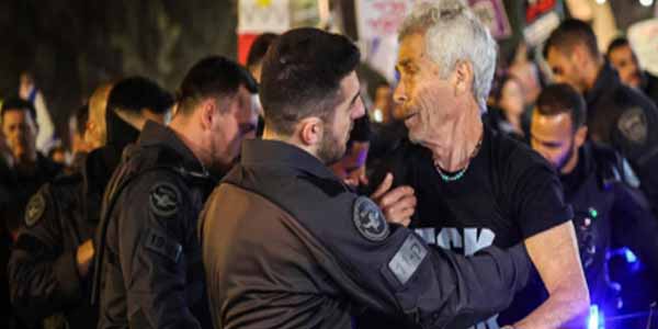 La policía israelí reprimió protesta contra Netanyahu y la guerra en Irán