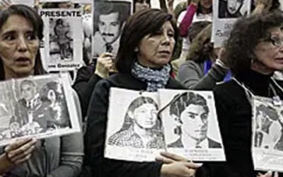 Argentina: prisión perpetua a tres represores de la dictadura por vuelos de la muerte