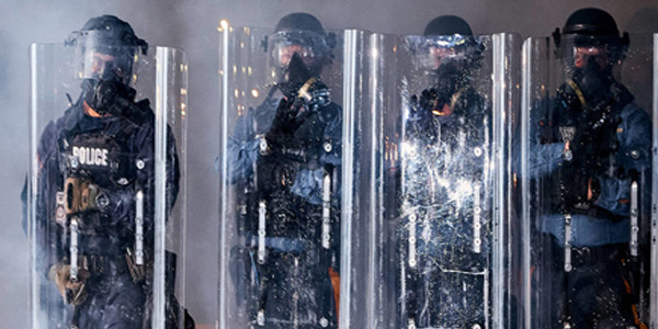 Enfrentamientos con la Policía y gas lacrimógeno: intensas protestas en EE.UU. contra el ICE