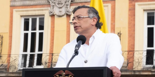El presidente Gustavo Petro alertó sobre eventuales bombardeos si gana la ultraderecha