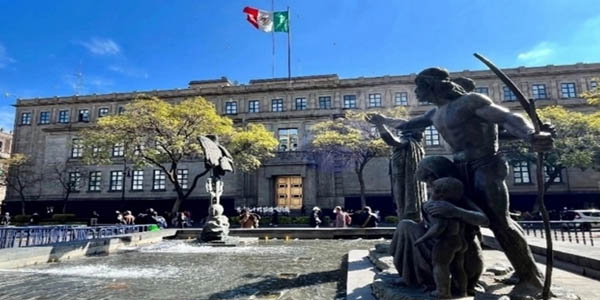 SCJN definirá si mantiene la prohibición de exportar la obra de Frida Kahlo