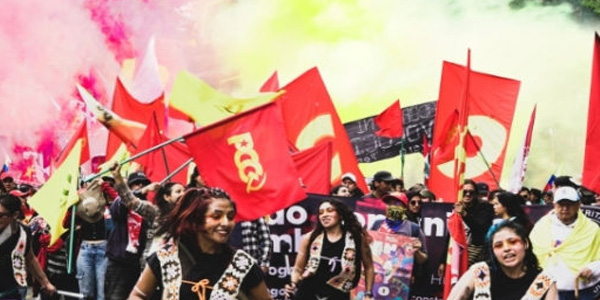 Identidad comunista e identidad unitaria