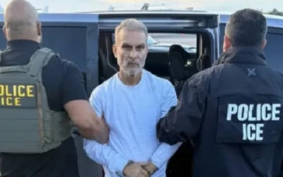 Noboa exhibe imágenes de exministro Serrano en celda y familia denuncia persecución