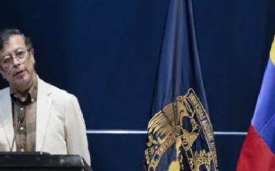 Expresidente Petro advierte a México y Brasil que «algoritmos» y «tecnofascismo» podrían alterar sus elecciones