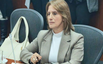 Senadora Londoño cita al Gobierno a rendir cuentas por la reconstrucción en el Eje Cafetero