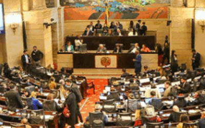 Presupuesto De la Espriella: Pierden los pobres, ganan los bancos