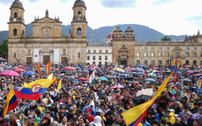 Cientos de miles de personas protestan contra gobierno de Colombia