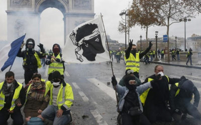 Chalecos amarillos llaman a nueva protesta ante la “deriva autoritaria” de Macron